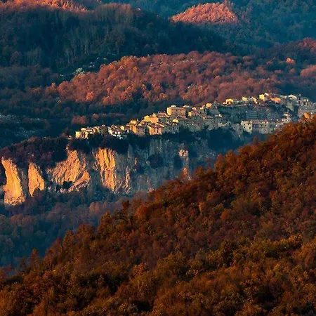 Ad Un Passo Dal Cielo Bed & Breakfast *